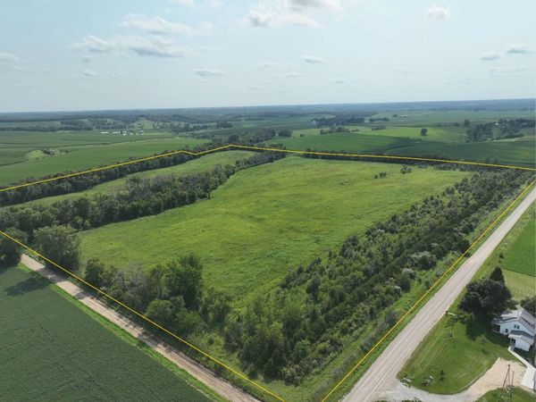 220th St. & Harding Ave. , Tipton, IA 52772