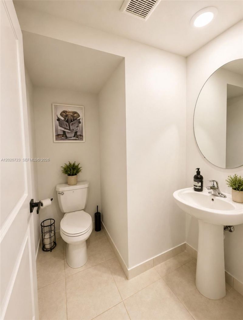 20636 NE 5th Pl , Miami, FL 33179 Photo