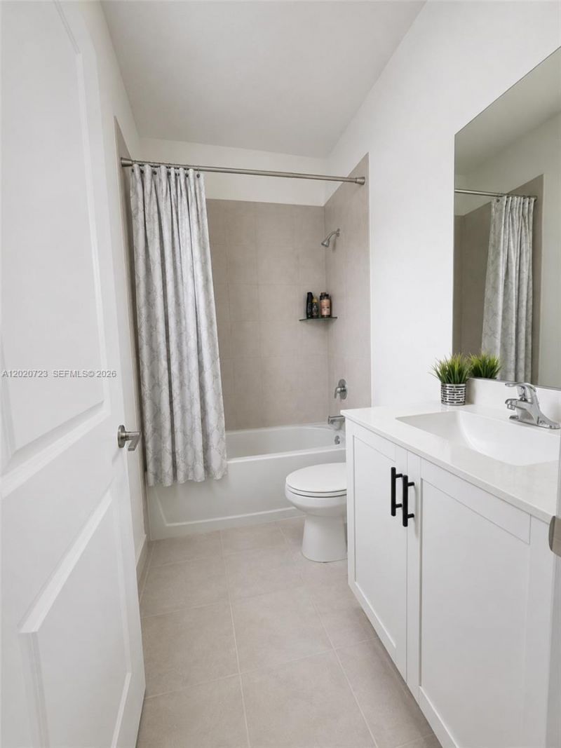 20636 NE 5th Pl , Miami, FL 33179 Photo