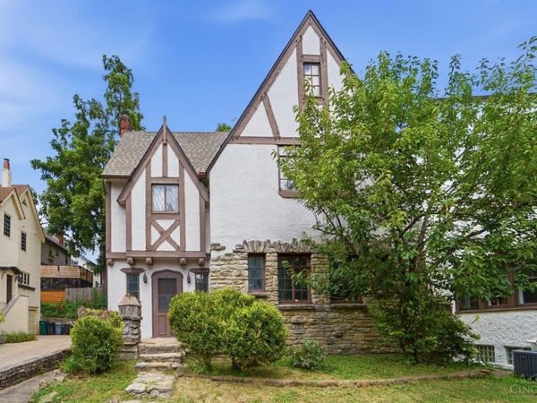 2956 Linwood Avenue, Cincinnati, OH 45208
