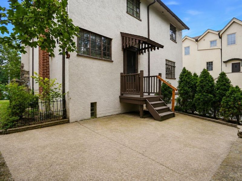 2956 Linwood Avenue, Cincinnati, OH 45208 Photo 10