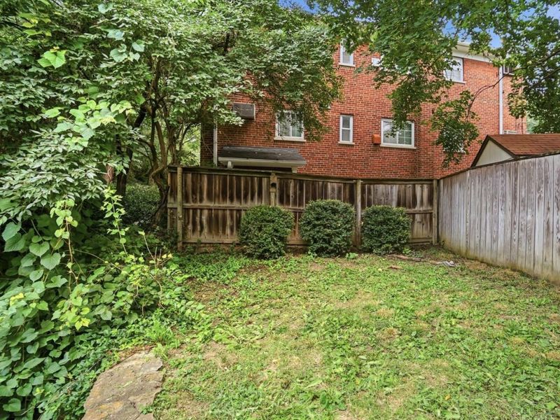 2956 Linwood Avenue, Cincinnati, OH 45208 Photo 13