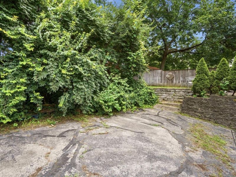 2956 Linwood Avenue, Cincinnati, OH 45208 Photo 18