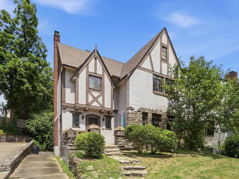 2956 Linwood Avenue, Cincinnati, OH 45208 Photo 4