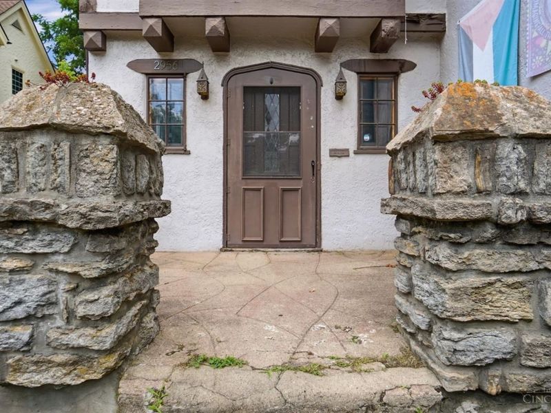 2956 Linwood Avenue, Cincinnati, OH 45208 Photo 5