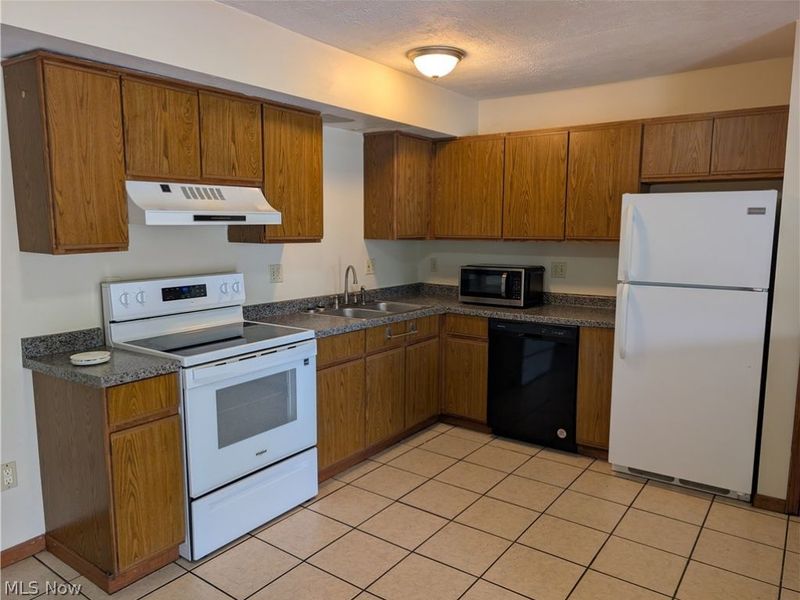 1517 Whitehall Boulevard , Kent, OH 44240 Photo 13