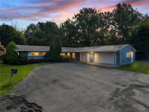 7385 State Route 104 , Oswego, NY 13126