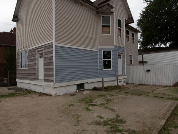 1214 E Michigan Boulevard , Michigan City, IN 46360