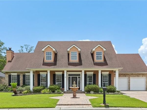 3412 WEDGWOOD Drive, Harvey, LA 70058