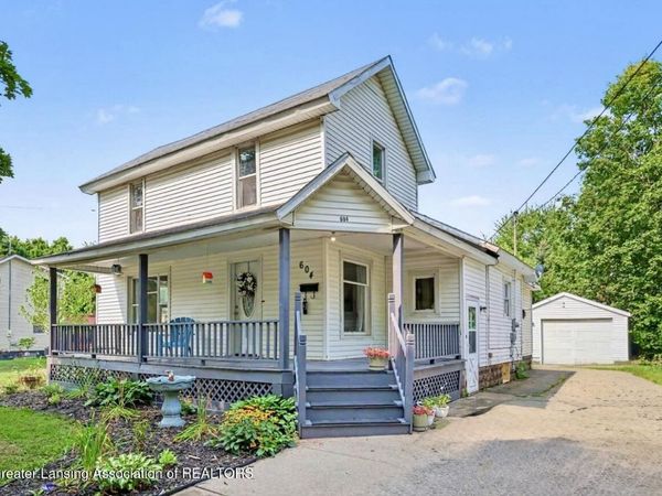 604 S Wight Street, St. Johns, MI 48879
