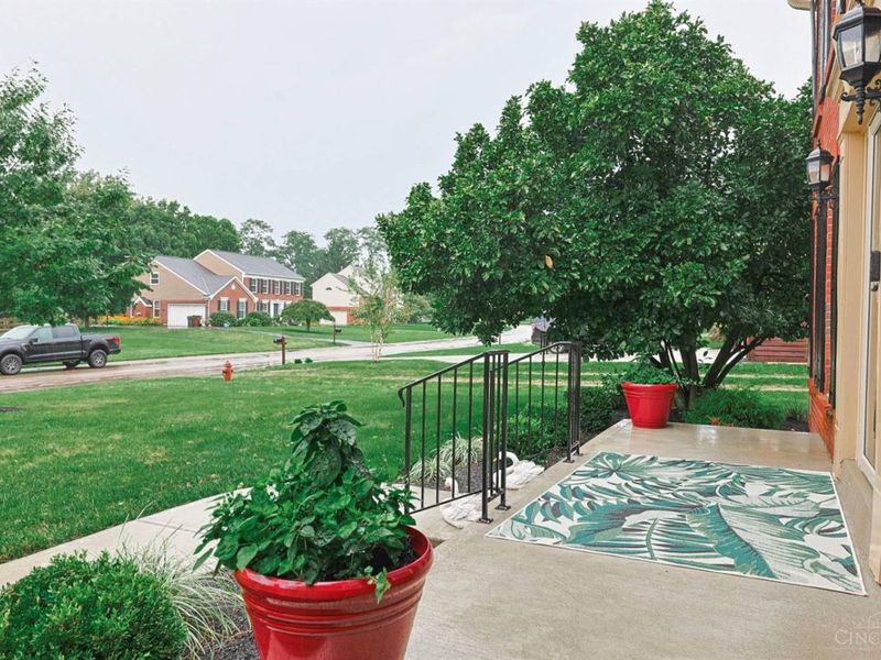 1206 Wintercrest Circle, Miami Township, OH 45150 Photo 4