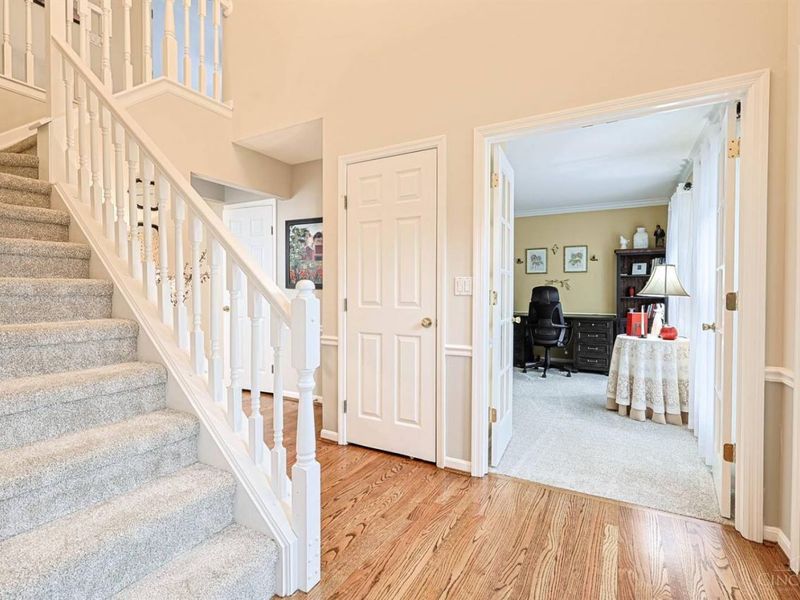 1206 Wintercrest Circle, Miami Township, OH 45150 Photo 6