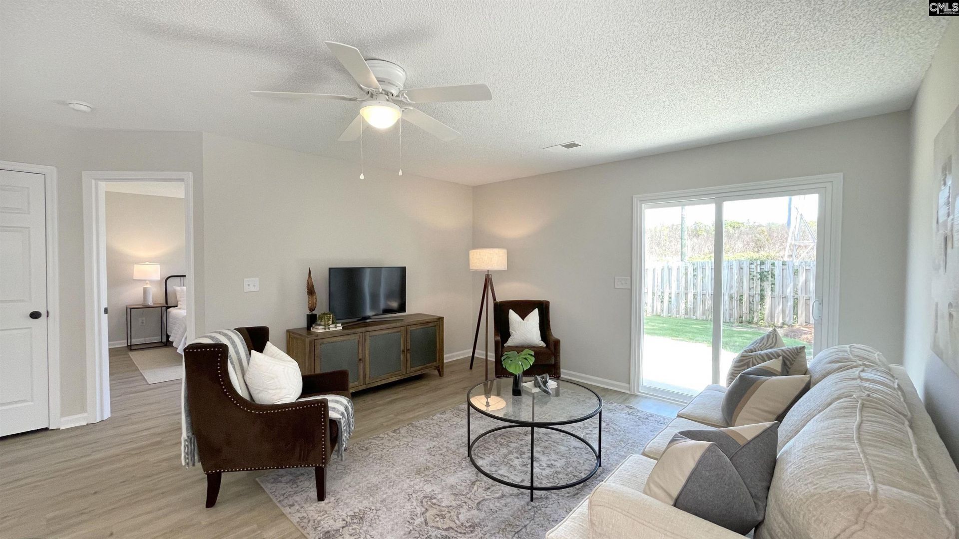 236 Bridgedale Drive  Photo 4