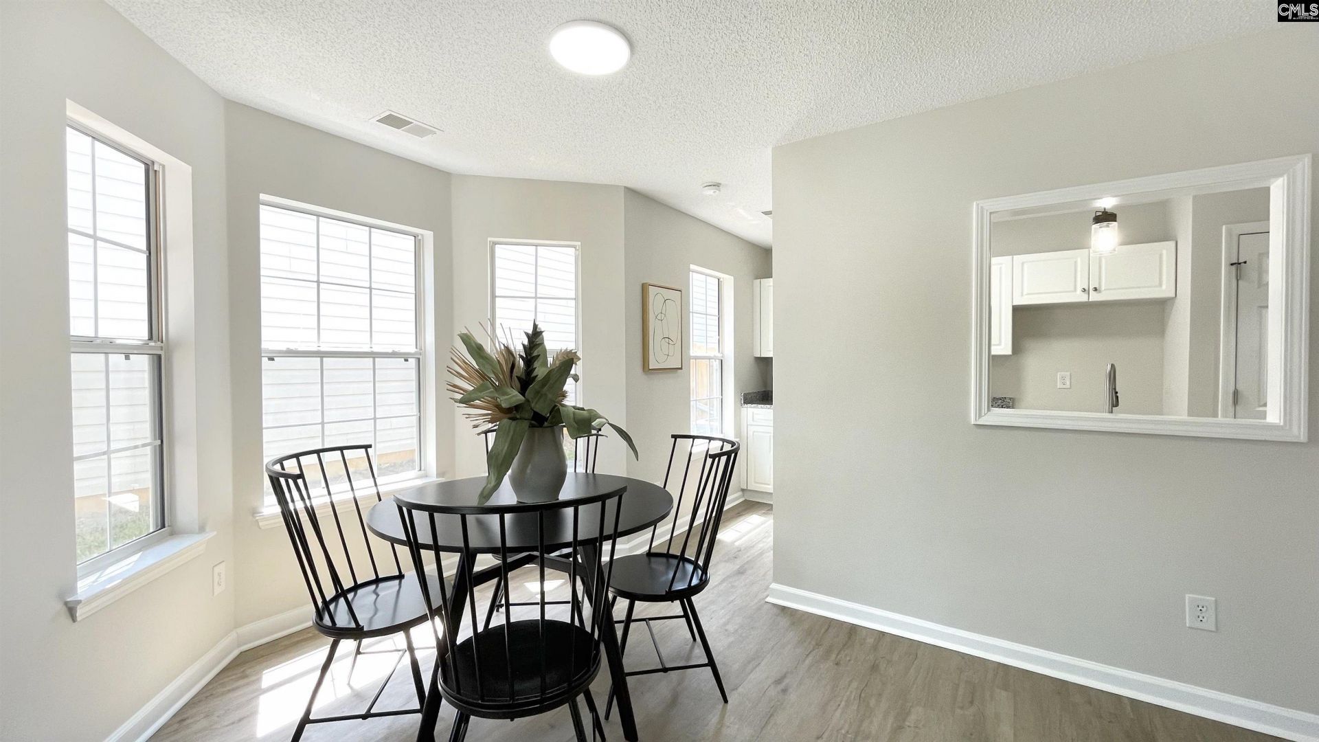 236 Bridgedale Drive  Photo 6