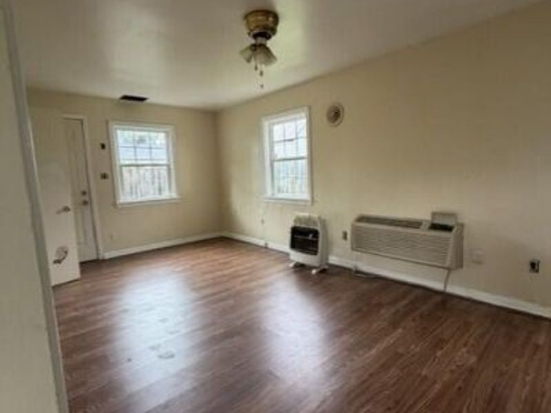 1152 E North Broadway Street, Columbus, OH 43224 Photo 3