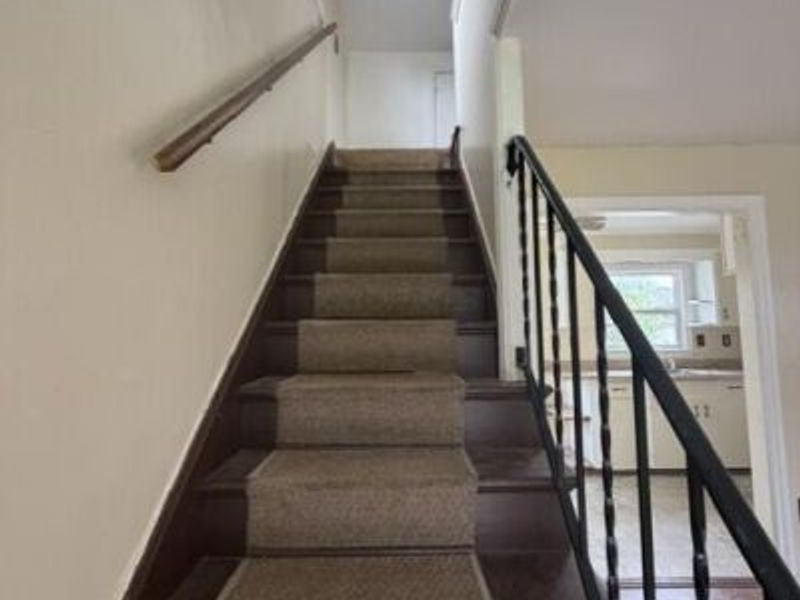 1152 E North Broadway Street, Columbus, OH 43224 Photo 5