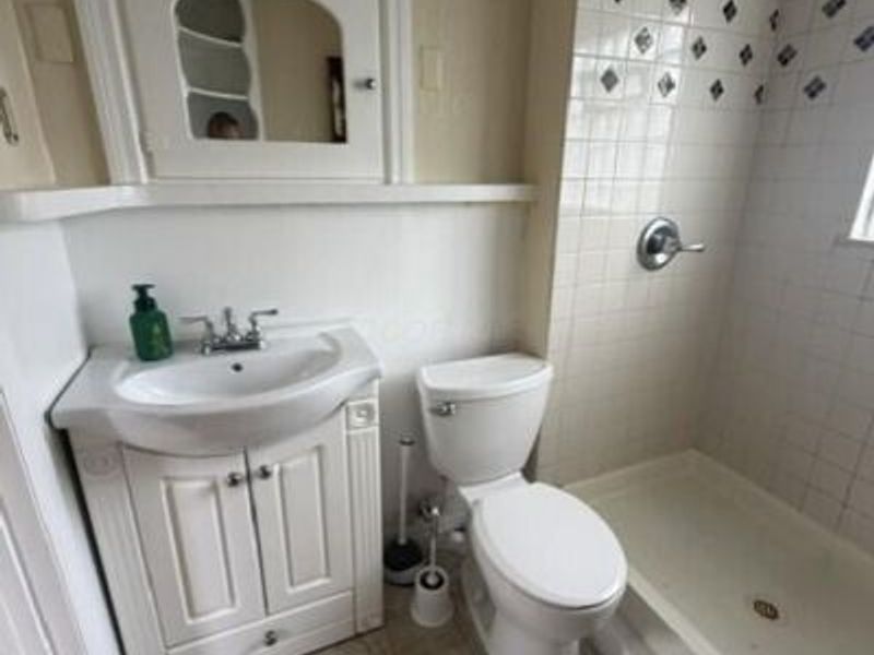 1152 E North Broadway Street, Columbus, OH 43224 Photo 6