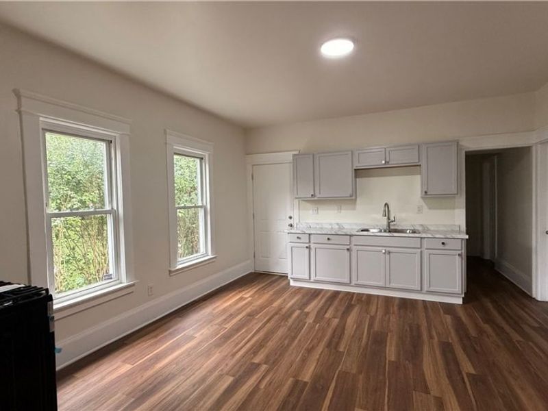 3721 E 50th Street , Cleveland, OH 44105 Photo 4