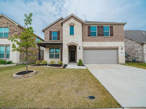427 Holt Lane, Fate, TX 75087