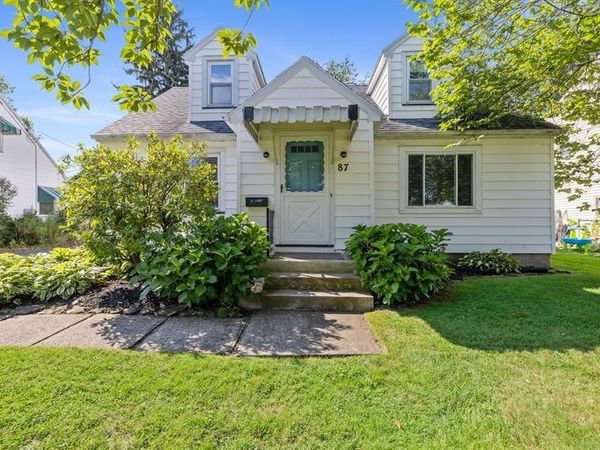 87 Traymore Road, Rochester, NY 14609