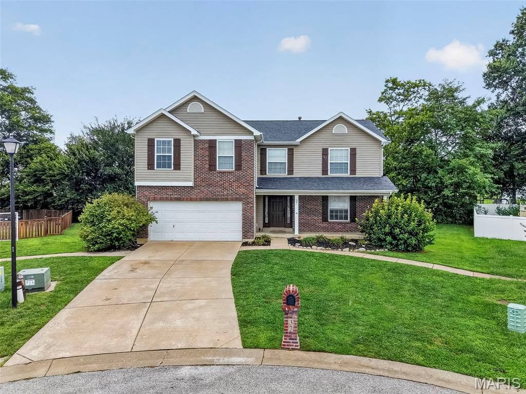 37 Majestic Lakes Court, Moscow Mills, MO 63362 Main Photo