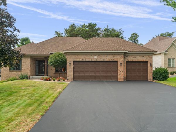 2221 White Pine Court, Hudson, WI 54016