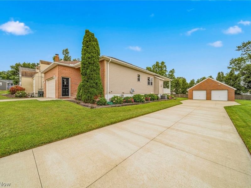 1860 Rockefeller Road, Wickliffe, OH 44092 Photo 5