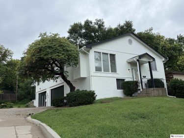 2133-2135 S 46th Avenue, Omaha, NE 68106