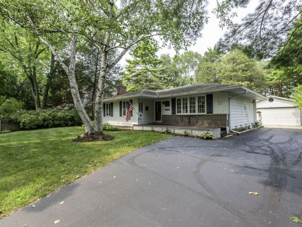 9816 W Oak Forest Drive , Beach Park, IL 60099