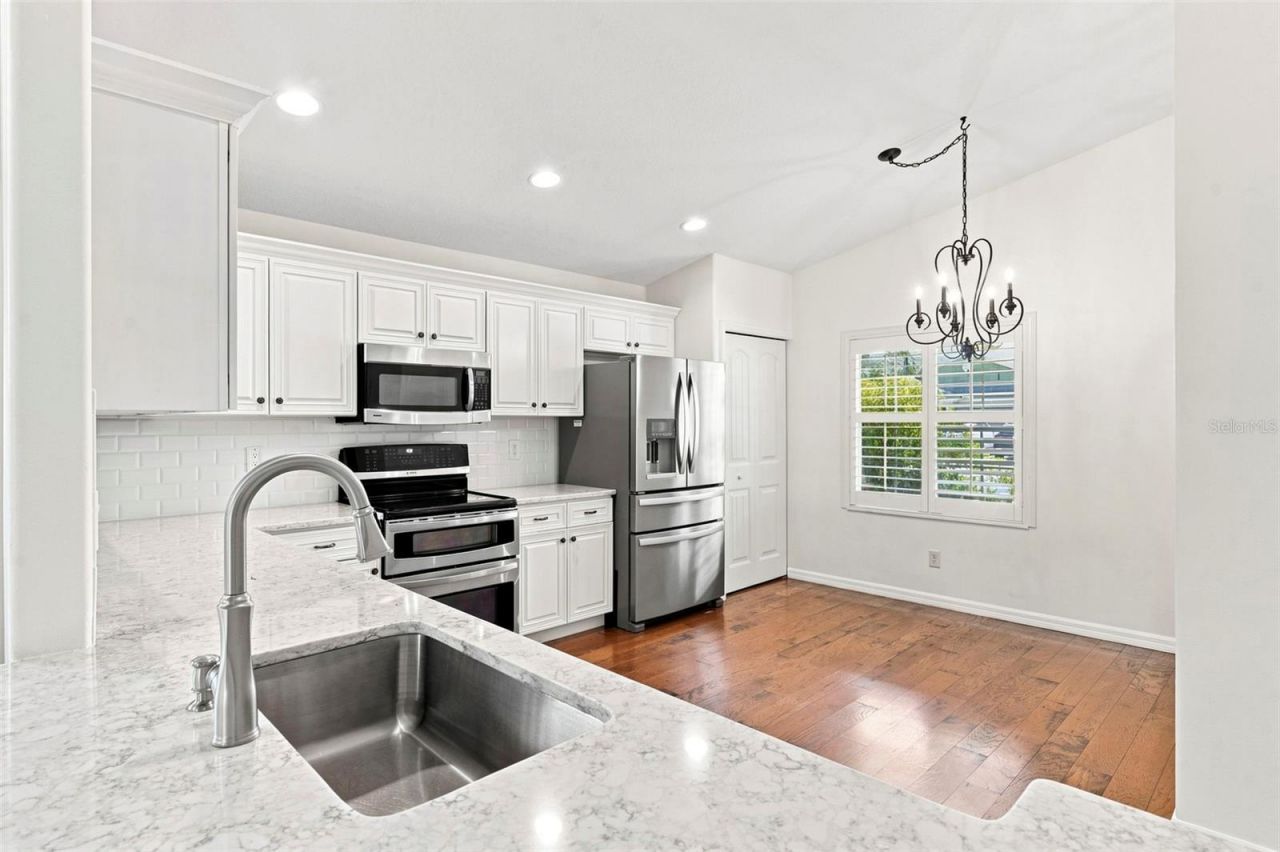 7218 34th Street E, Sarasota, FL 34243 Photo