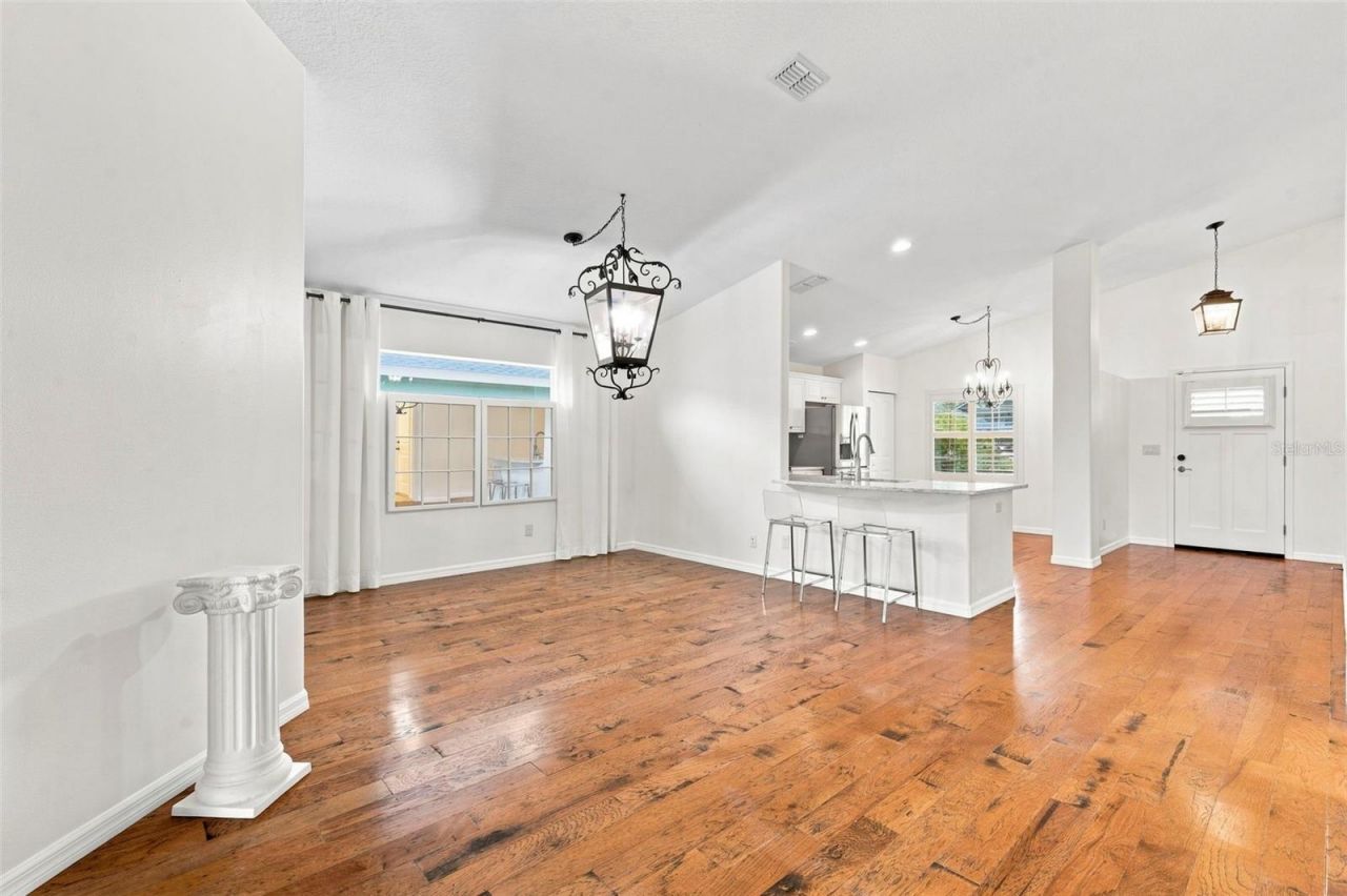 7218 34th Street E, Sarasota, FL 34243 Photo