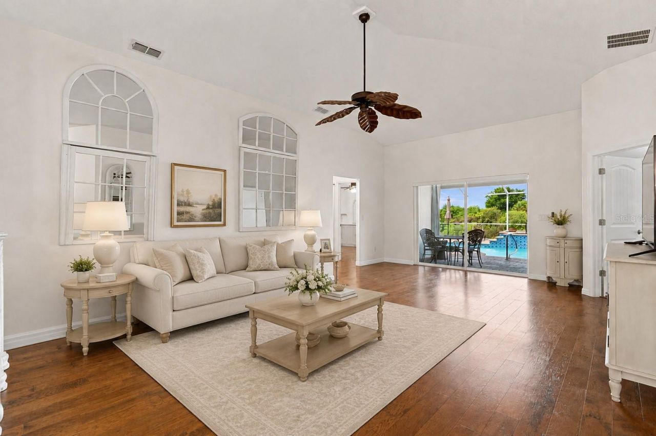 7218 34th Street E, Sarasota, FL 34243 Photo