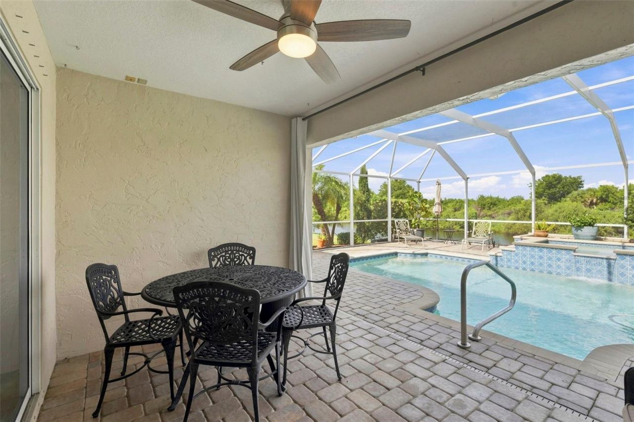 7218 34th Street E, Sarasota, FL 34243 Photo