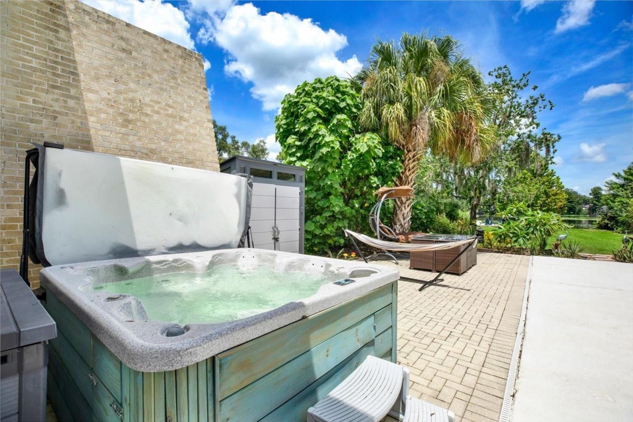5708 Puritan Road, Tampa, FL 33617 Photo