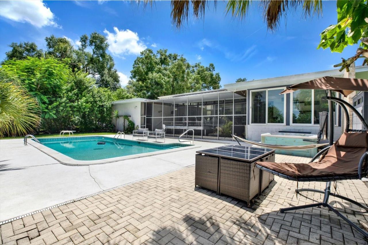 5708 Puritan Road, Tampa, FL 33617 Photo