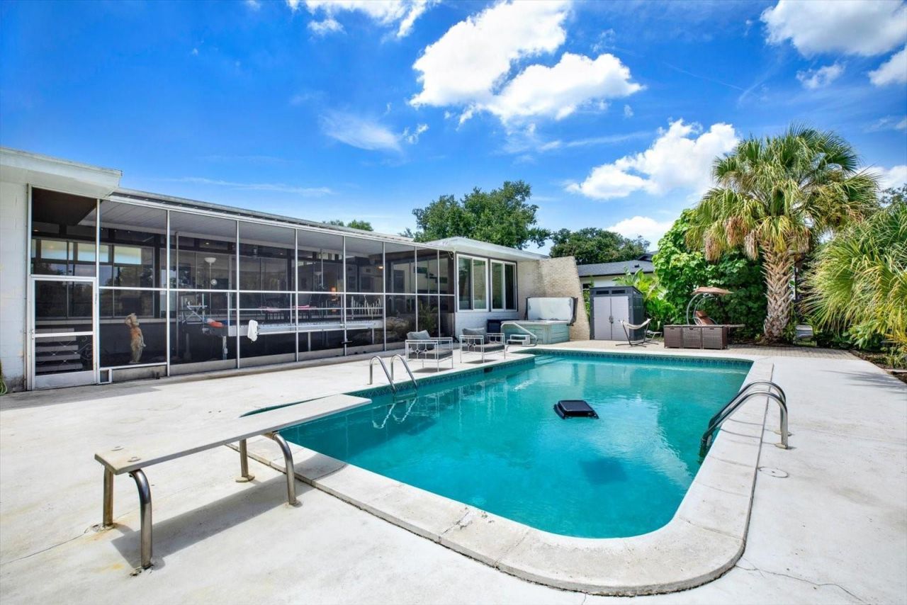 5708 Puritan Road, Tampa, FL 33617 Photo