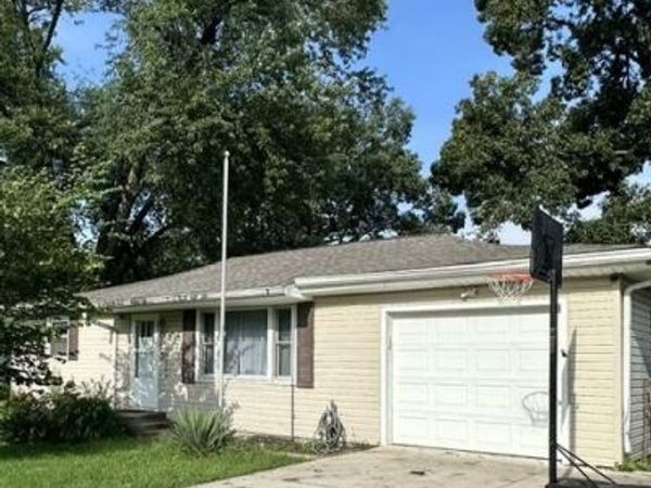 2933 Parker Street , Portage, IN 46368