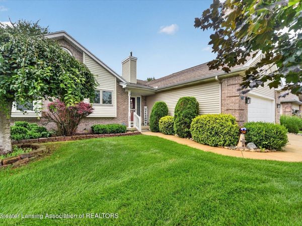 506 White Pine Boulevard, Lansing, MI 48917