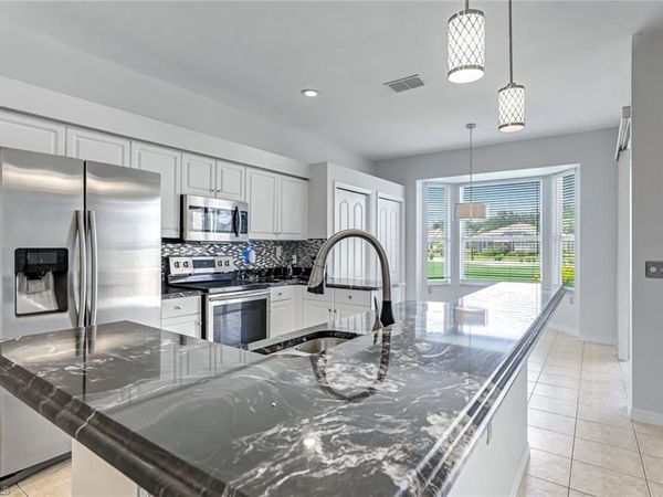 1725 Morning Sun LN, Unit E34, NAPLES, FL 34119