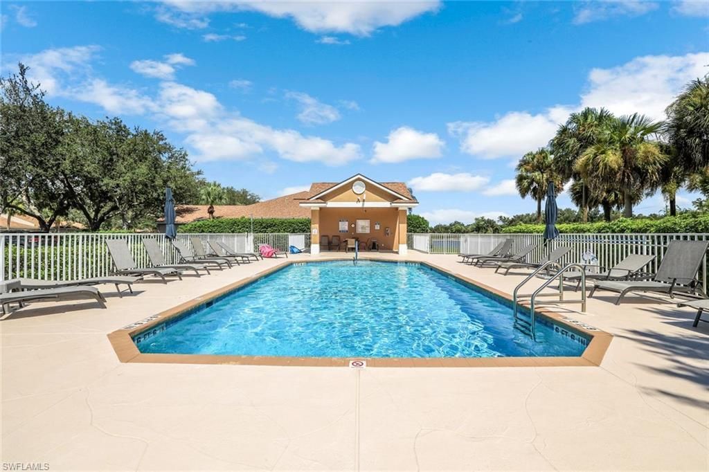 1725 Morning Sun Ln, Unit E34, Naples, FL 34119 Photo