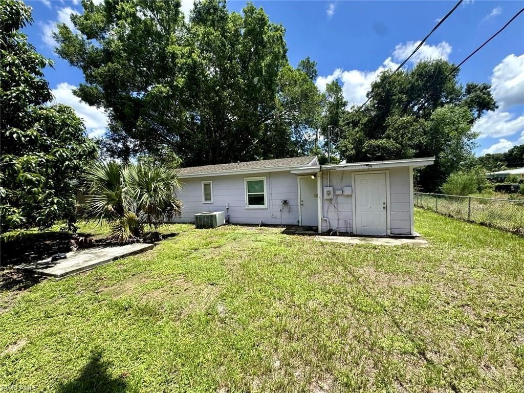 346 Muskegon Ave , Fort Myers, FL 33905 Photo