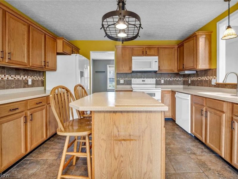 5292 Meadow Park Drive , Kent, OH 44240 Photo 12