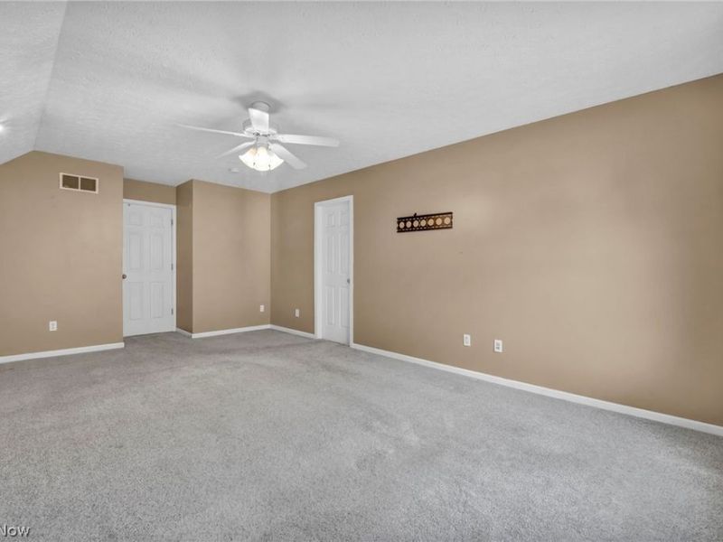5292 Meadow Park Drive , Kent, OH 44240 Photo 18