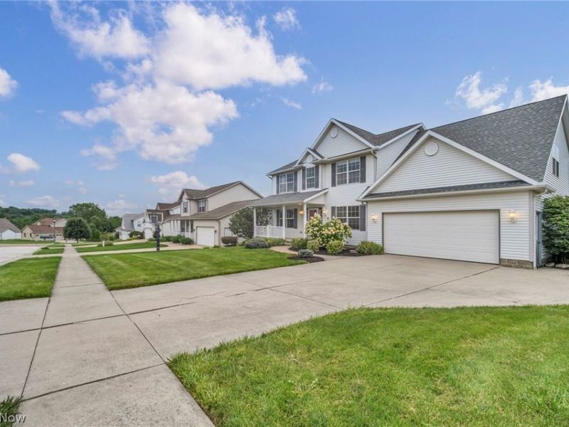 5292 Meadow Park Drive , Kent, OH 44240 Photo 3