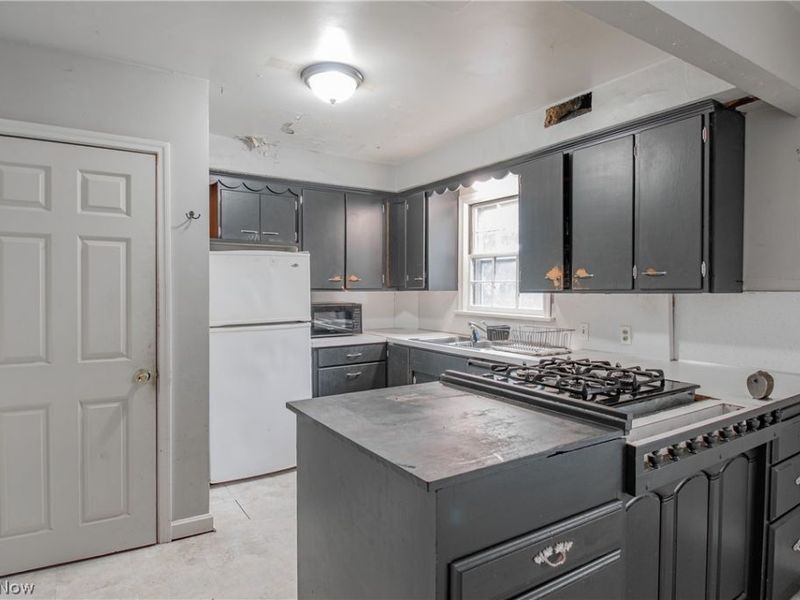 1410 Schneider Street NE, Canton, OH 44721 Photo 8