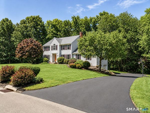 5 Stone Gate, Newtown, CT 06482