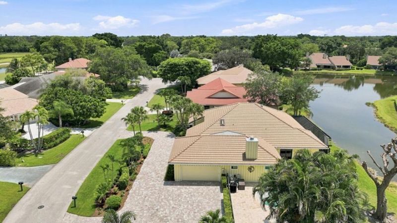 1 Wycliff Road, Palm Beach Gardens, FL 33418 Photo
