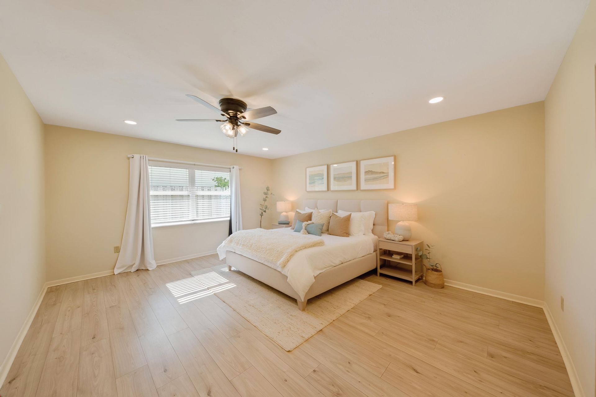 129 Alhambra Place, West Palm Beach, FL 33405 Photo
