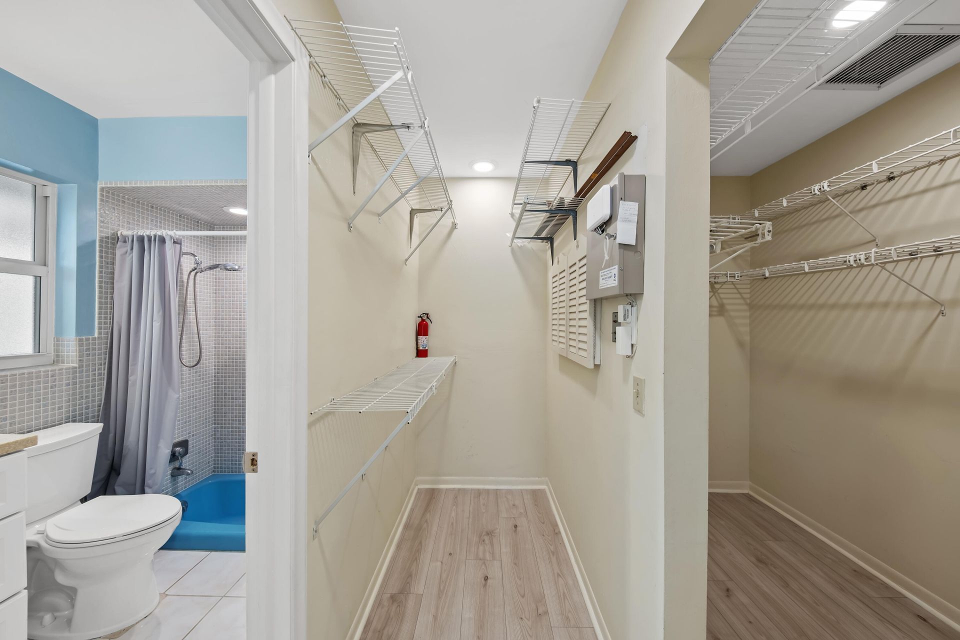 129 Alhambra Place, West Palm Beach, FL 33405 Photo