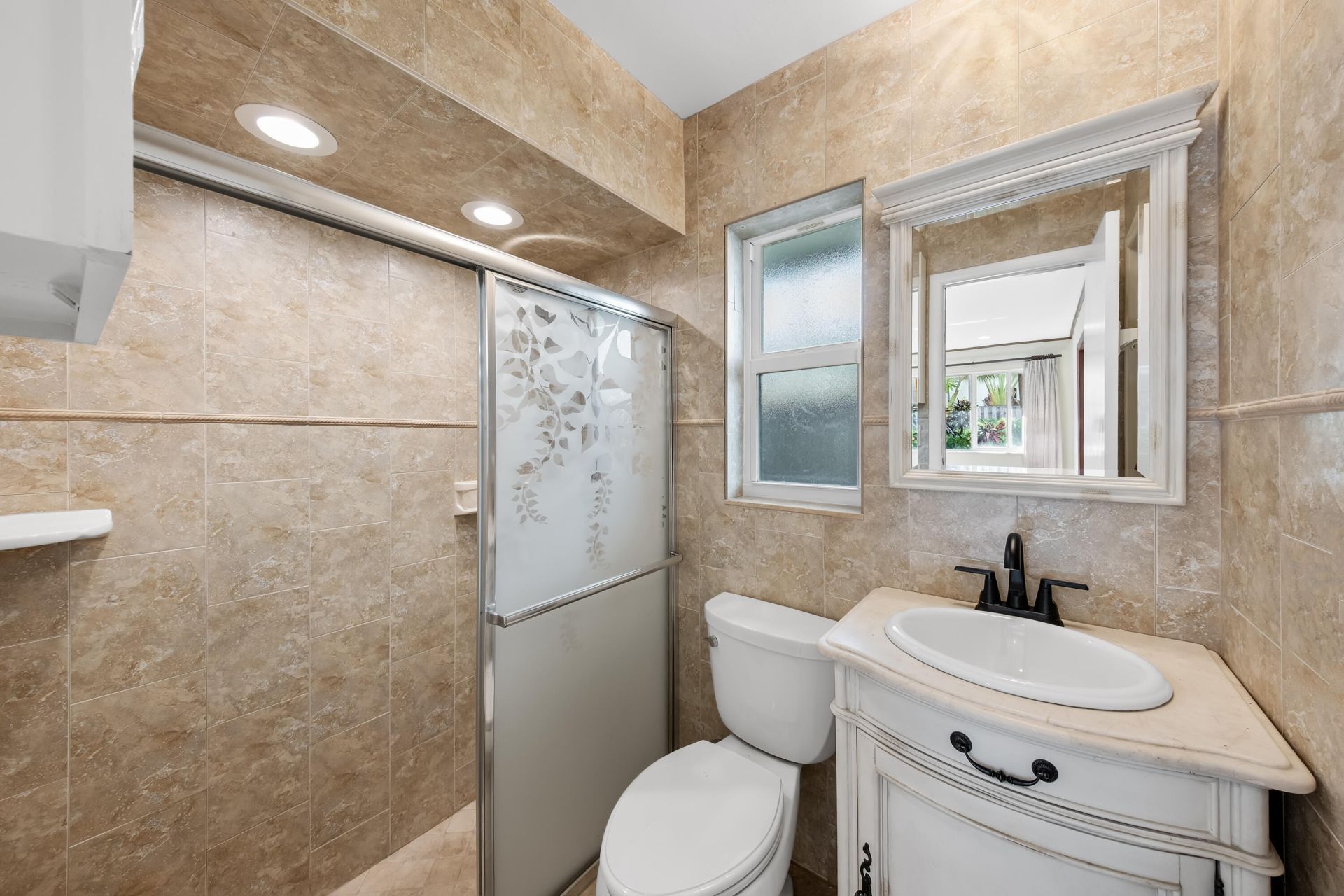129 Alhambra Place, West Palm Beach, FL 33405 Photo